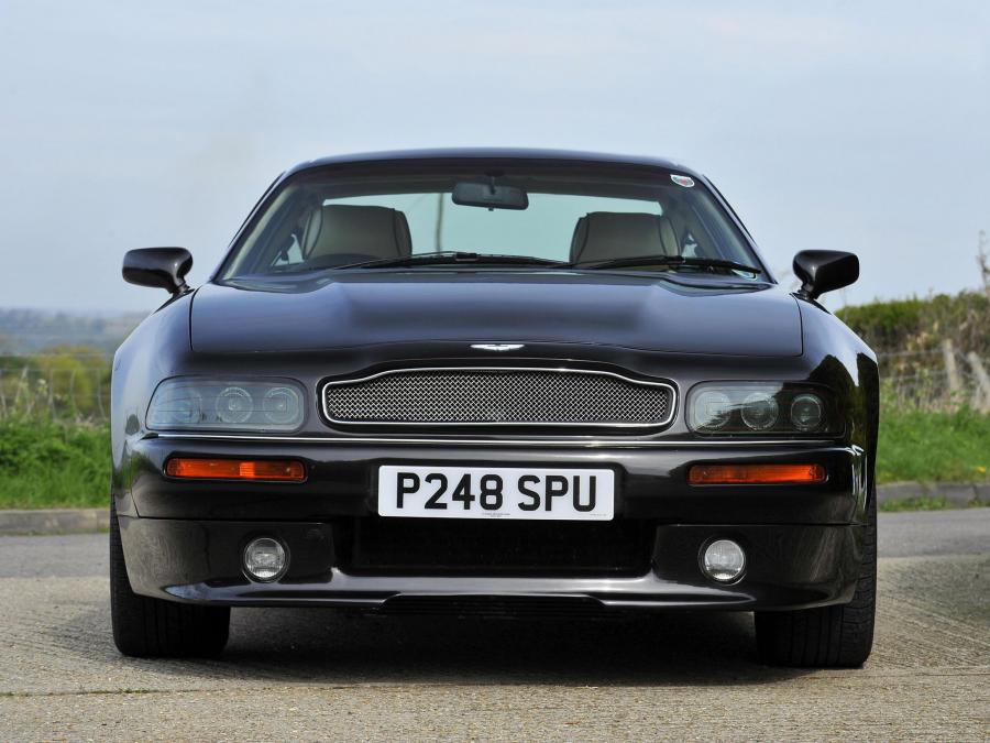  Aston Martin V8 Coupe 1996 года  (фото 14 из 17)